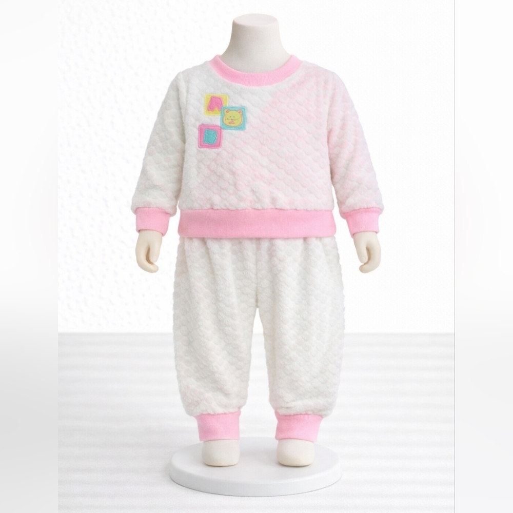 VINTAGE Pink and White Textured Baby Outfit 6months
